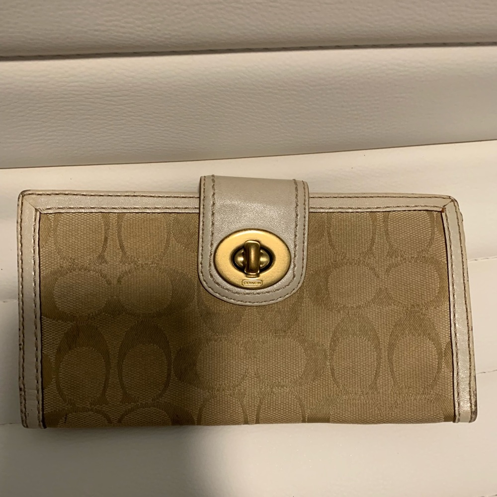 Coach long wallet and wristlet